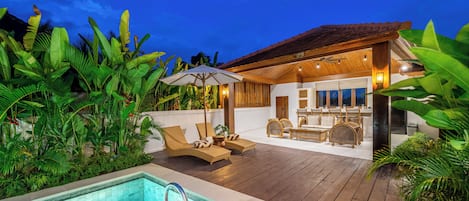 Exclusive-Villa, Poolblick | Terrasse/Patio