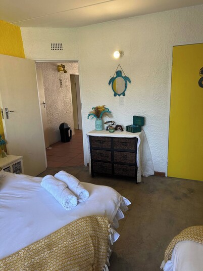 Retro at The Vaal - entire Flat
