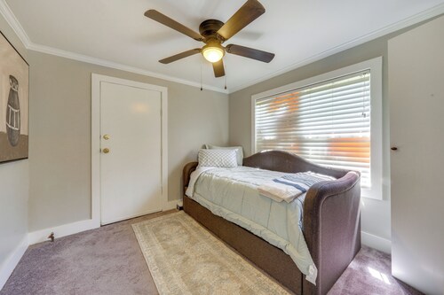 Quiet Home, near I-49, downtown, and 2 Hospitals