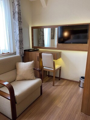 Standard Room, City View | Living area - KAAN PANSİYON (Amasra)