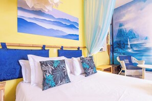 A hotel room with a bed, a chair, and a painting on the wall. - Blue River Trastevere (Rome)