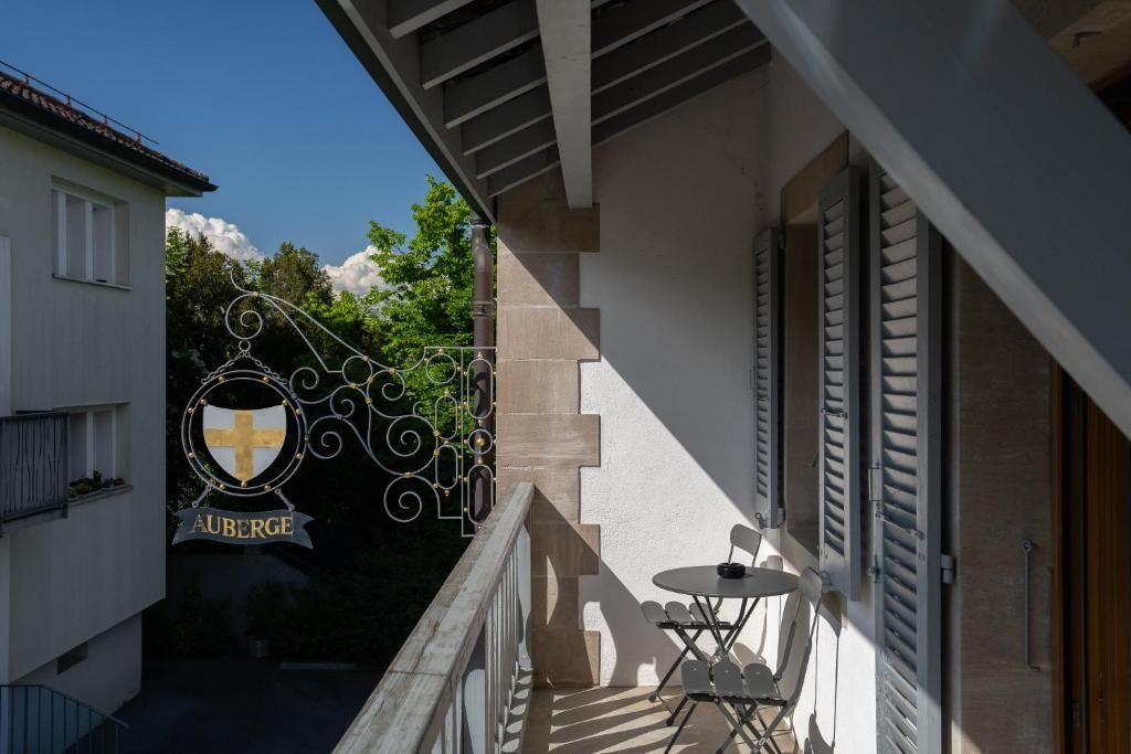 Chambre Double Supérieure, balcon, vue jardin | Enceinte de l’hébergement