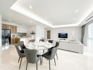 Apartamento, 3 quartos | Opções para refeição