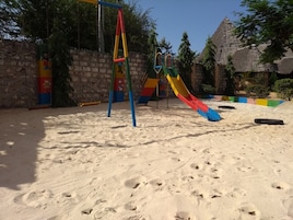 Área de juegos infantiles al aire libre