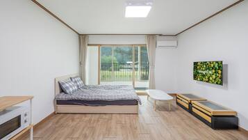 Basic Room, 1 Bedroom (Friends Room 3) | 1 bedroom, free WiFi