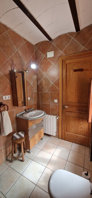 Bathroom - Vrbo Property (Torroja del Priorat)