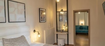 ISIDORA home