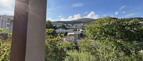 住宿地面