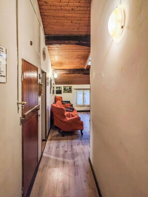 Apartment, Patio, Garden View | Interior - La Casa dei Ricordi (La Lastra)