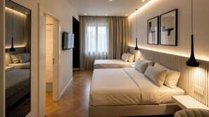 Desk, laptop workspace, iron/ironing board, free WiFi - The Central Stay Cagliari (Cagliari)
