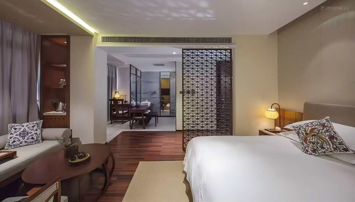 Superior Single Room, City View | Free WiFi