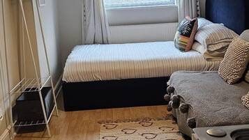 2 Schlafzimmer, Bügeleisen/Bügelbrett, kostenloses WLAN, Bettwäsche