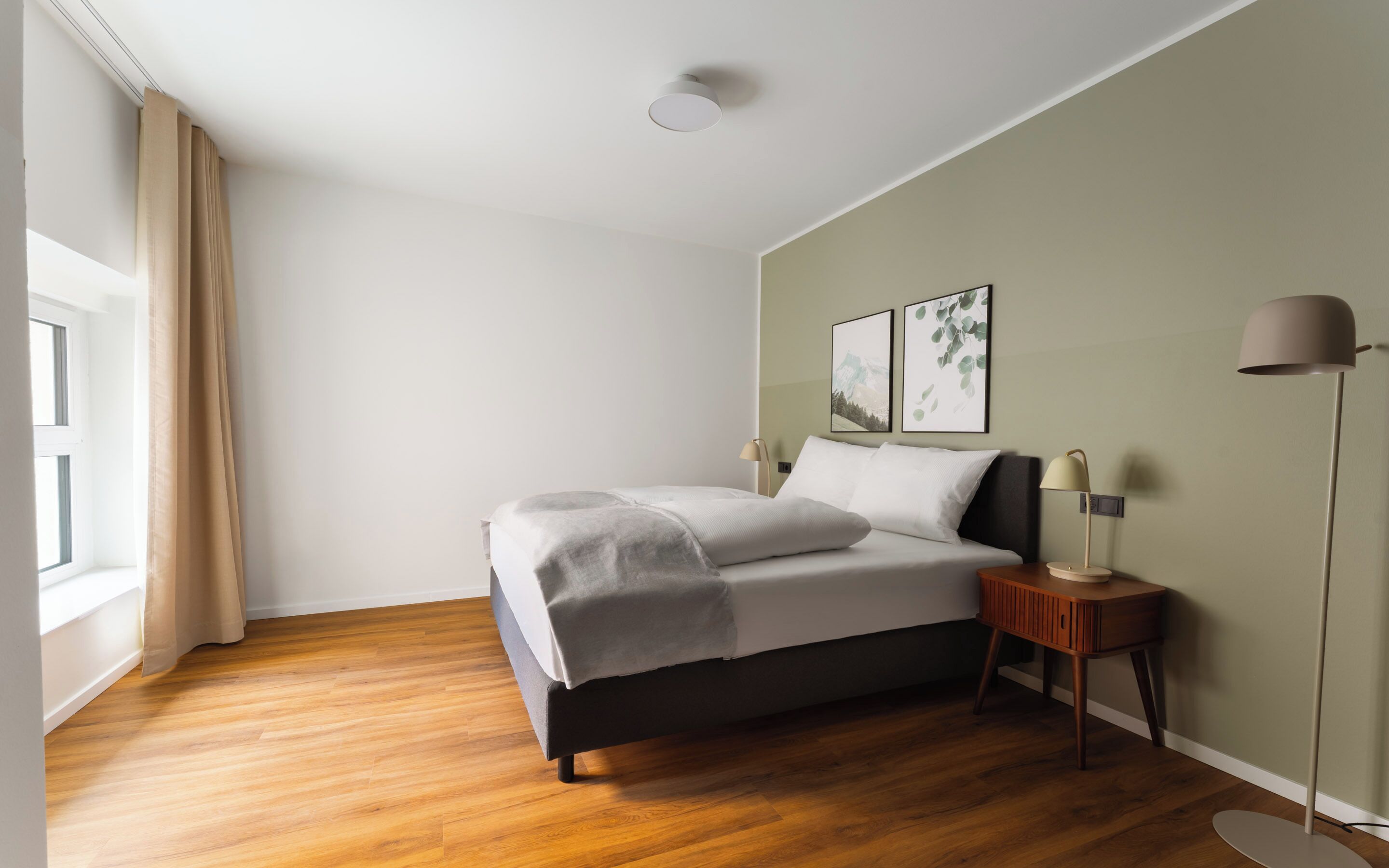 Studio (wheelchair accessible) | Individually decorated, individually furnished, desk, laptop workspace
