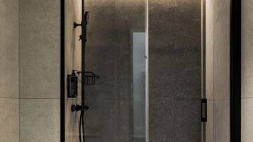 Shower, eco-friendly toiletries, hair dryer, towels