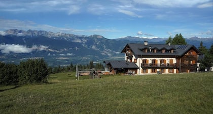 Rifugio Predaia Ai Todes'ci