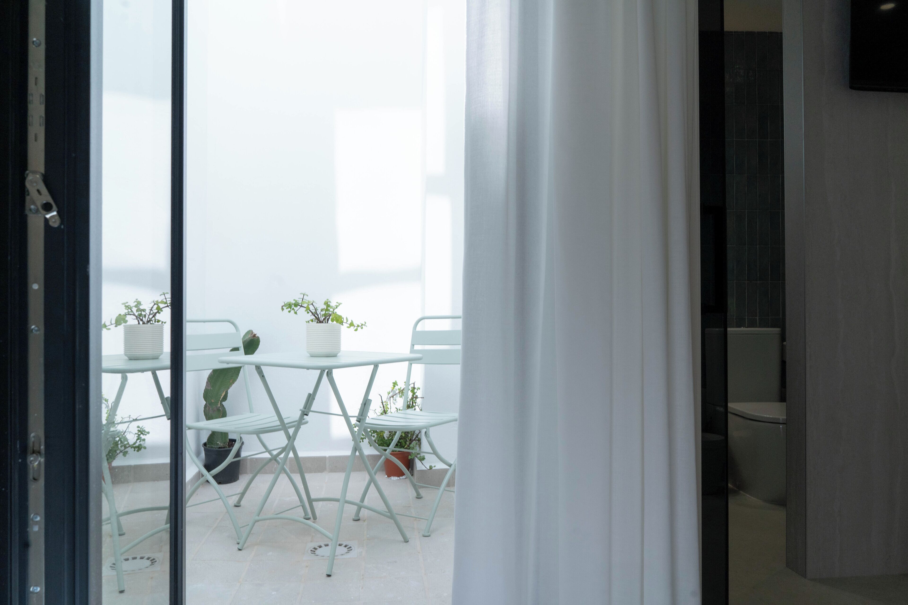 Deluxe-værelse med dobbeltseng eller 2 enkeltsenge - terrasse | Spiseområde