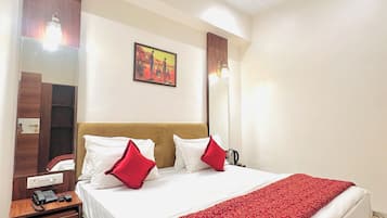Quarto casal básico, vista para a cidade | Wi-Fi de cortesia