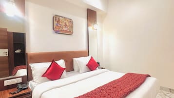 Quarto casal básico, vista para a cidade | Wi-Fi de cortesia