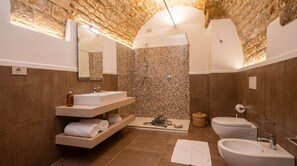 Bathroom - Roberto Historic House (Gubbio)