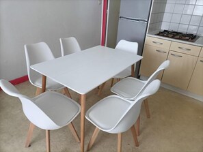 Dining - CENTRAL charmant 70m2 avec balcon, mer à 200 m et rue piétonne à 300 m (Berck)