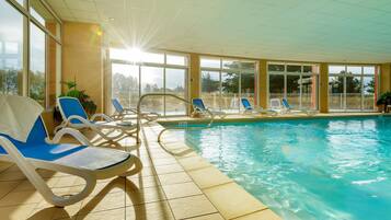 Apartment | Pool | Indoor pool, outdoor pool