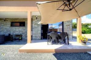Outdoor dining - Vrbo Property (PENTA DI CASINCA)