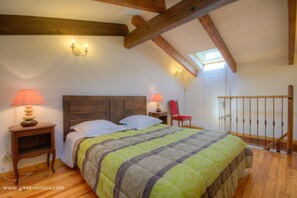 Room - Vrbo Property (VALLE DI MEZZANA)