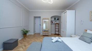 Iron/ironing board, WiFi, bed sheets