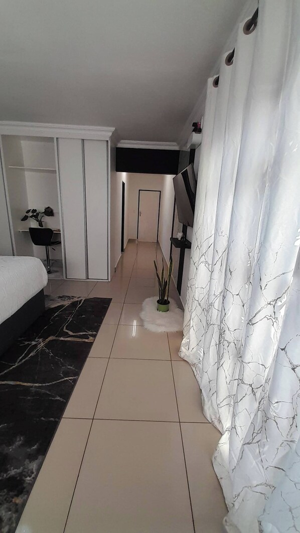 Shared Dormitory, 2 Bedrooms, Accessible - Room-royal Ensuit at Palma Spaces (Pretoria)