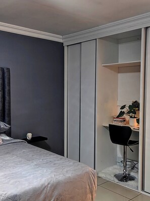 Shared Dormitory, 2 Bedrooms, Accessible - Room-royal Ensuit at Palma Spaces (Pretoria)
