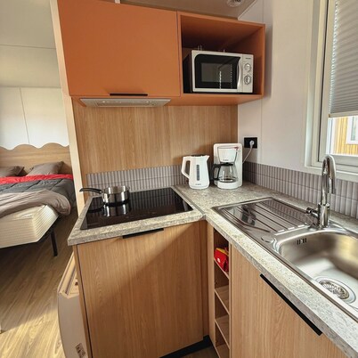 Weekend or weekly rental for 2 people!