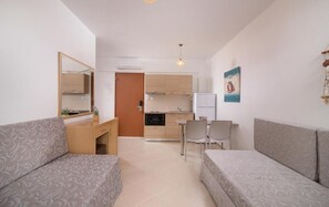 Living area - Apanemia Apartments by Flegra (Pefkochori)