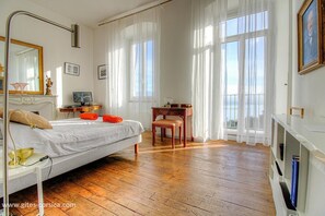 Room - Vrbo Property (AJACCIO)
