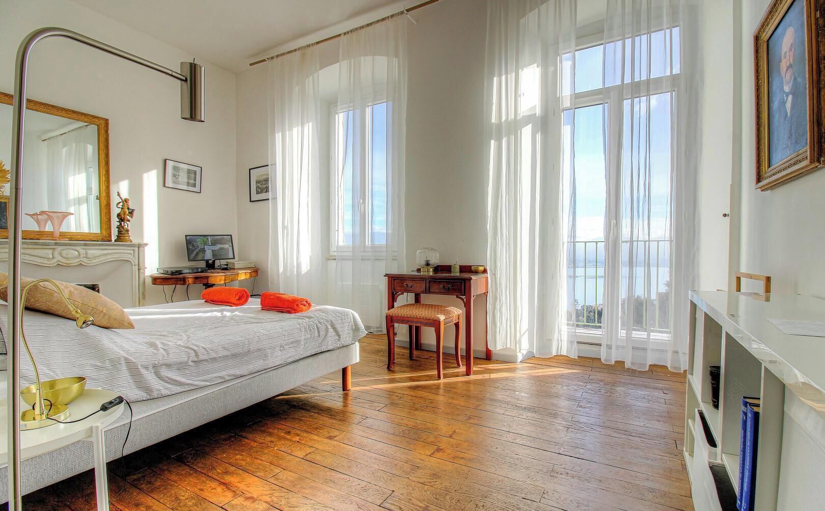 5 habitaciones, cuna de viaje y wifi gratis 