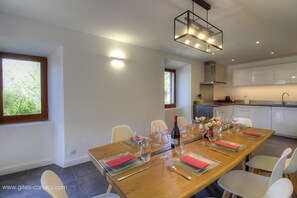 Dining - Vrbo Property (Figari)