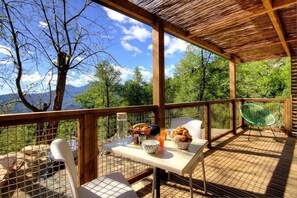 Outdoor dining - U Castagnu - VENACO - Chalet/Bungalow (VENACO)