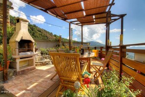 Outdoor dining - Vrbo Property (POGGIO MARINACCIO)