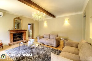 Living area - Vrbo Property (VIGGIANELLO)