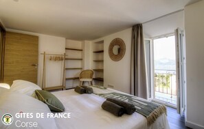Room - Vrbo Property (VICO)