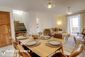 Dining - Vrbo Property (VICO)