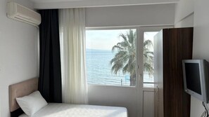 Ropa de cama de alta calidad, escritorio y cortinas blackout 