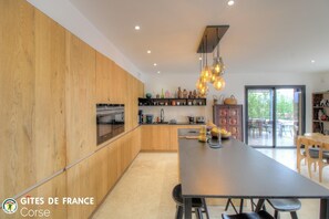 Private kitchen - Vrbo Property (SAINTE LUCIE DE PORTO VECCHIO)