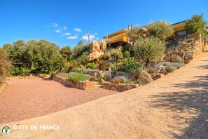 Property grounds - Vrbo Property (SAINTE LUCIE DE PORTO VECCHIO)