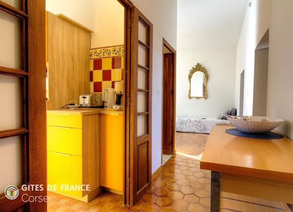 Interior - Vrbo Property (CORBARA)