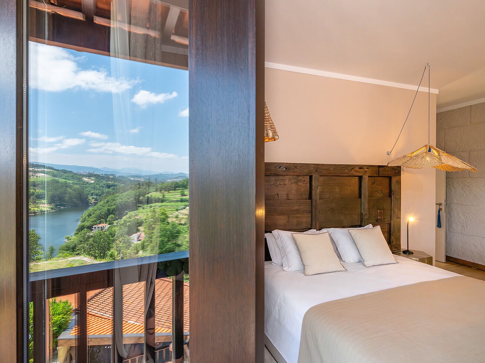 Deluxe Studio Suite, River View | Blackout drapes, soundproofing, iron/ironing board, free WiFi