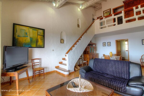 Living area - Vrbo Property (VIGGIANELLO)