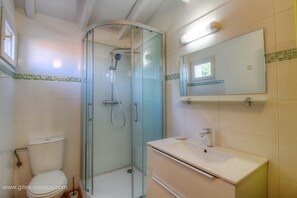 Bathroom - Vrbo Property (VIGGIANELLO)