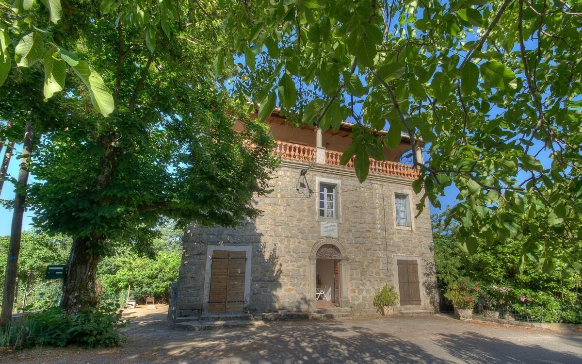 Esterni