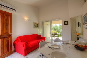 Dining - Vrbo Property (BONIFACIO)
