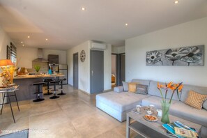Living area - Vrbo Property (SAINTE LUCIE DE PORTOVECCHIO)